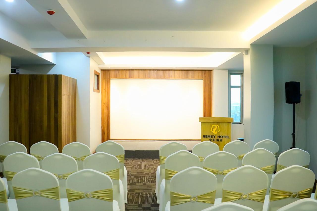 Gemsy Hotel Янгон Екстер'єр фото